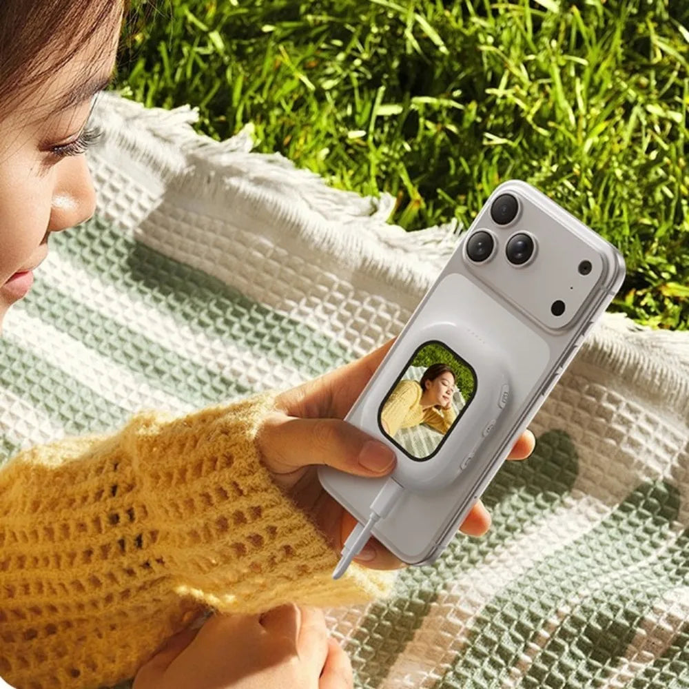 MagniSelf™ Display 🪞📱 — Frame Every Shot with Confidence