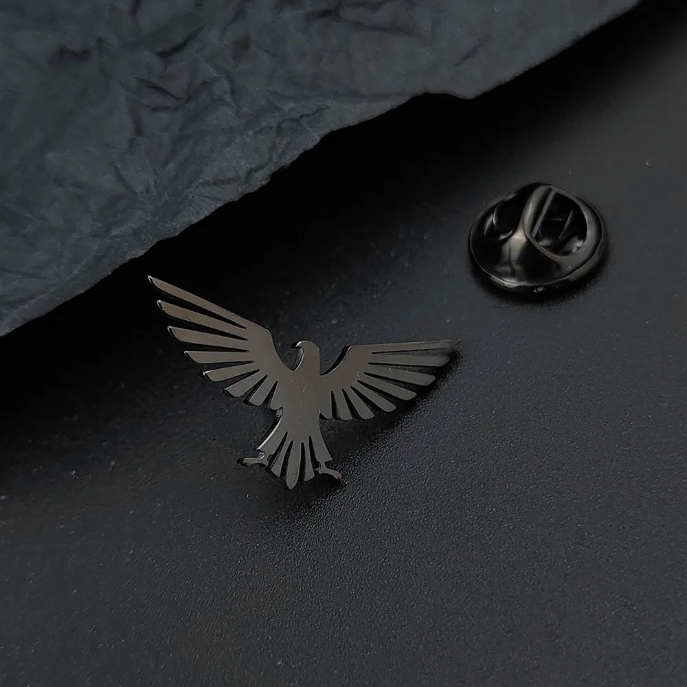 Fashionable stainless steel flying bird series brooch, decorative men's shirt lapel pin, party first choice badge
