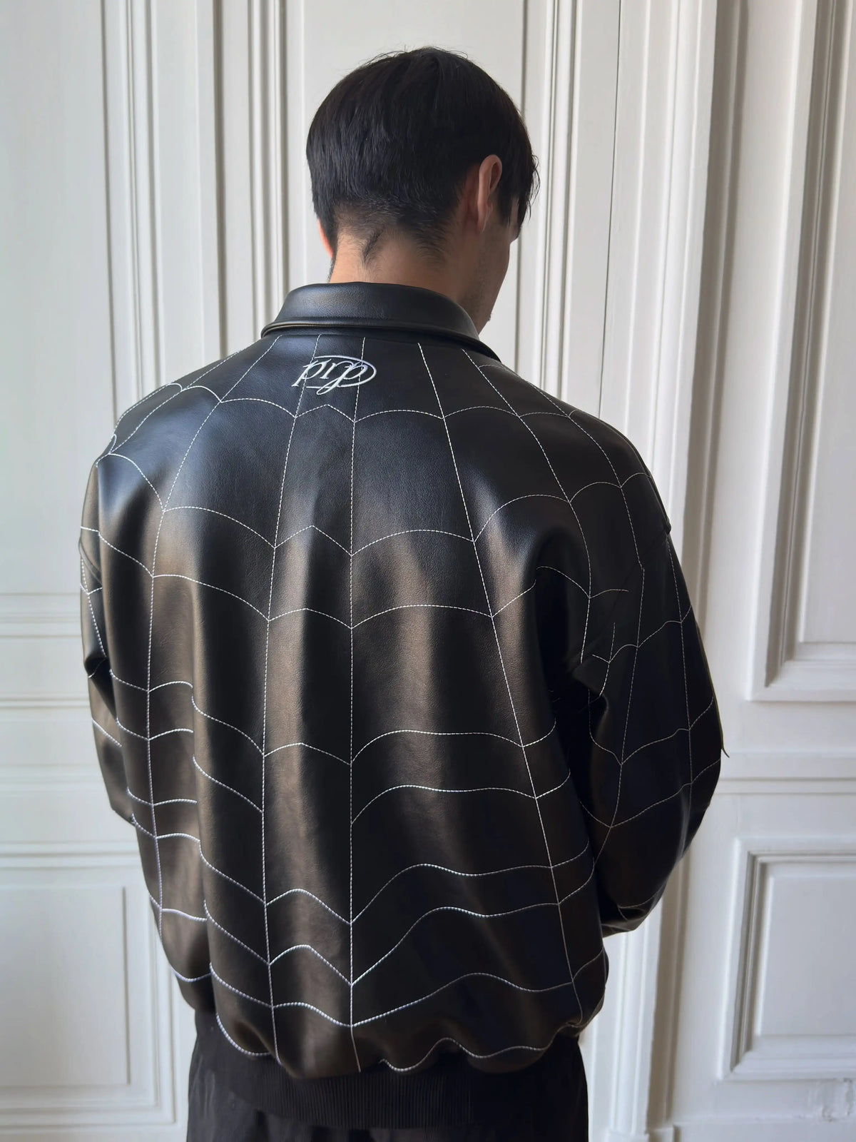 Y2k American Vintage Fashion Spider Patchwork PU Leather Jacket Loose Zipper Jacket Men All Embroidered Lapel Jacket Denim Coat