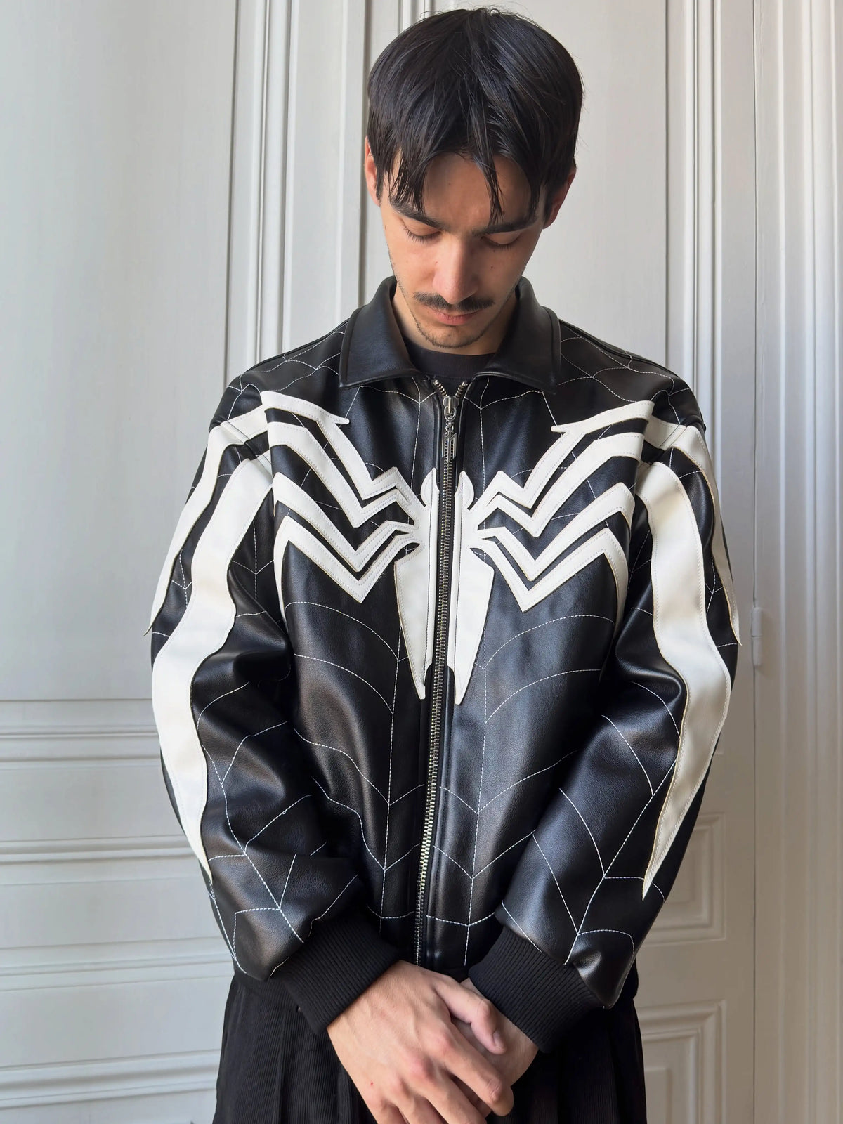 Y2k American Vintage Fashion Spider Patchwork PU Leather Jacket Loose Zipper Jacket Men All Embroidered Lapel Jacket Denim Coat