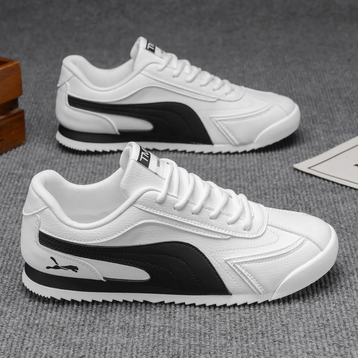 Men's Casual Shoes Sneakers 2025 Summer Male Anti-slip Outdoor Sports Leisure Shoes Soft Sole Running Fashion Walking Shoes
