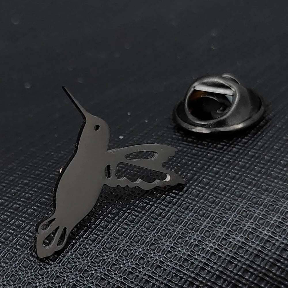 Fashionable stainless steel flying bird series brooch, decorative men's shirt lapel pin, party first choice badge