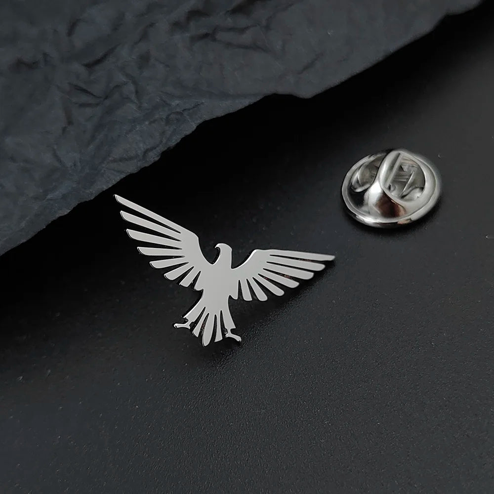 Fashionable stainless steel flying bird series brooch, decorative men's shirt lapel pin, party first choice badge